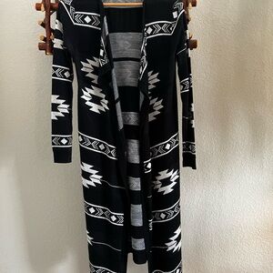 Black and White Patterned Women's Cardigan